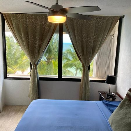 Front Beach Private Room With Shared Bathroom كانكون المظهر الخارجي الصورة