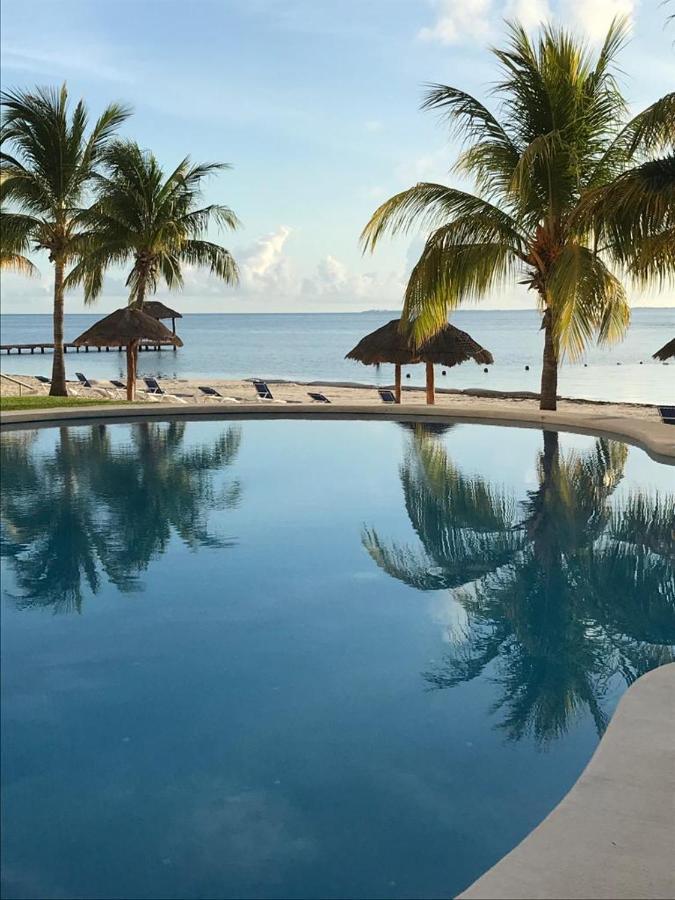 Front Beach Private Room With Shared Bathroom كانكون المظهر الخارجي الصورة